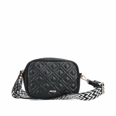Rieker Handtasche H1500-00 in Schwarz mit Steppoptik in Rautenmuster und Reißverschluss. Vorderseite.
