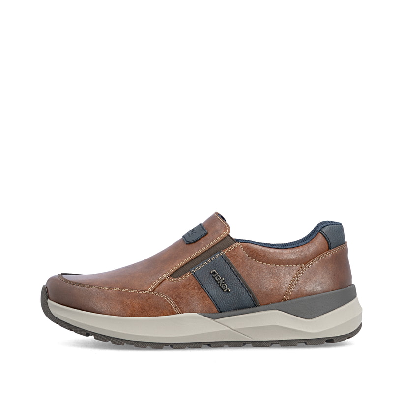 Braune Rieker Herren Slipper 06055-24 aus Glattleder mit einem Gummizug. Schuh Außenseite.