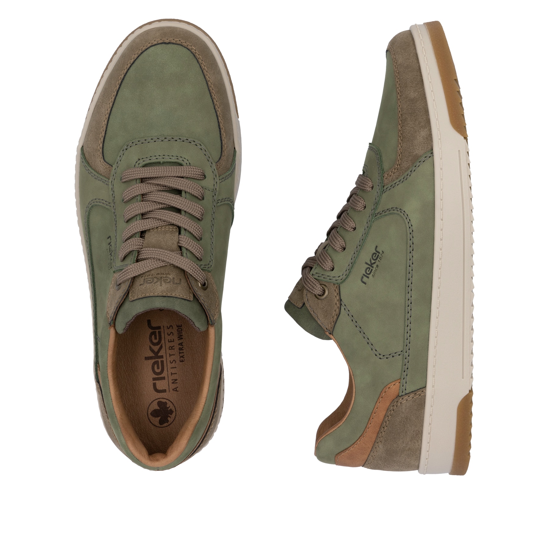 Grüne Rieker Herren Sneaker Low 17506-52 mit einer Schnürung sowie Extraweite H. Schuh von oben, liegend.