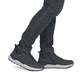 Dunkelblau-schwarze Rieker Herren Schnürstiefel 06003-14 mit Reißverschluss. Schuh am Fuß.