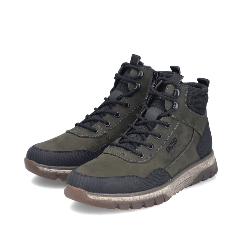 Dunkelgrün-schwarze Rieker Herren Schnürstiefel B9310-54 aus Rauleder. Schuhpaar seitlich schräg.