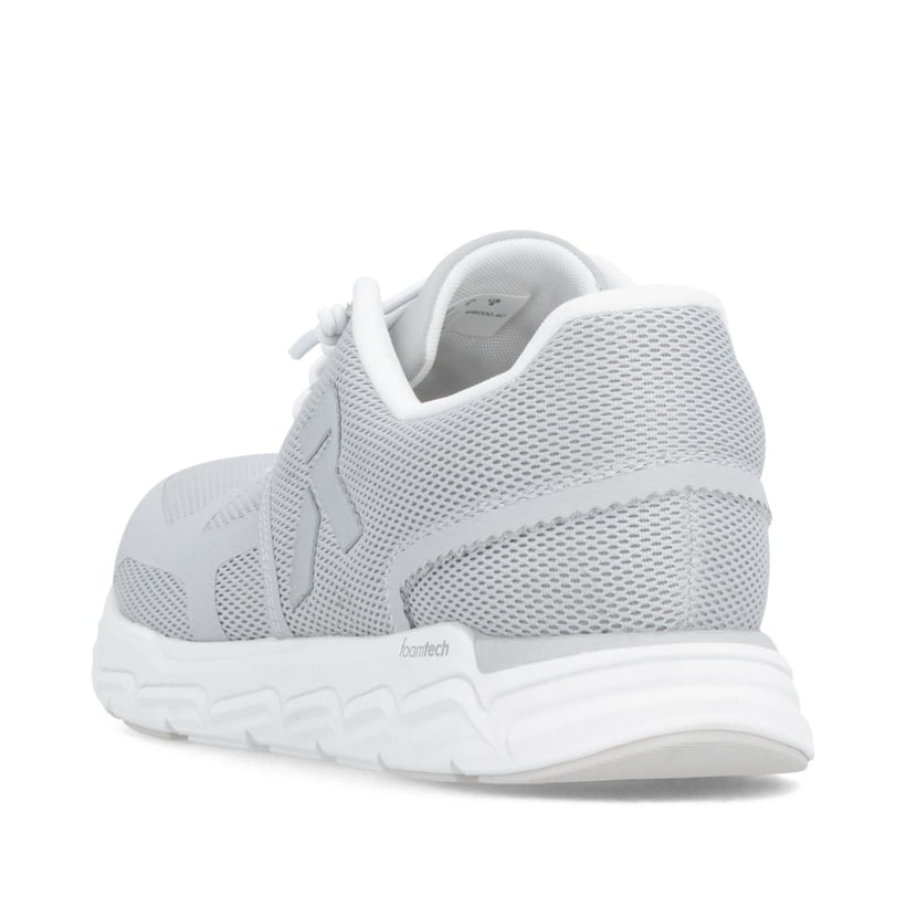 Graue Rieker Damen Sneaker Low M9000-40 mit Schnürung sowie ultraleichter Sohle. Schuh von hinten.