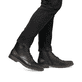 
Graphitschwarze Rieker Herren Schnürstiefel 33205-00 mit Schnürung und Reißverschluss. Schuh am Fuß