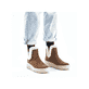 Weiße Rieker Damen Slipper N2162-80 mit Gummischnürung sowie geprägtem Logo. Schuh Außenseite gespiegelt.