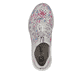Mehrfarbige Rieker Damen Slipper M6081-90 mit floralem Muster sowie Gummizug. Schuh von oben.