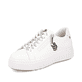Weißer Rieker Damen Sneaker Low M7712-80 Schwenninger Wild Wings Special Edition mit Eishockey-Schnürsenkeln und Logo. Schuh seitlich schräg.
