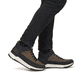 Braune Rieker Herren Schnürstiefel U0173-22 mit wasserabweisender TEX-Membran. Schuh am Fuß.