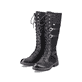 Schwarze Rieker Damen Hochschaftstiefel 94732-00 mit einem Reißverschluss. Schuhpaar seitlich schräg.