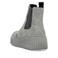 Weiße Rieker Damen Slipper N2162-80 mit Gummischnürung sowie geprägtem Logo. Schuh Außenseite gespiegelt.