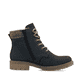 
Staubgraue Rieker Damen Stiefeletten Y9071-40 mit einer Profilsohle mit Blockabsatz. Schuh seitlich schräg