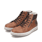 
Karamellbraune Rieker Herren Schnürschuhe 30705-25 mit einer robusten Profilsohle. Schuhpaar schräg.