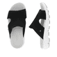 Schwarze waschbare Rieker Damen Pantoletten V8451-00 mit einem Gummizug. Schuh von oben, liegend.