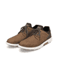 
Nougatbraune Rieker Herren Slipper B3355-24 mit Elastikeinsatz sowie einer Profilsohle. Schuhpaar schräg.
