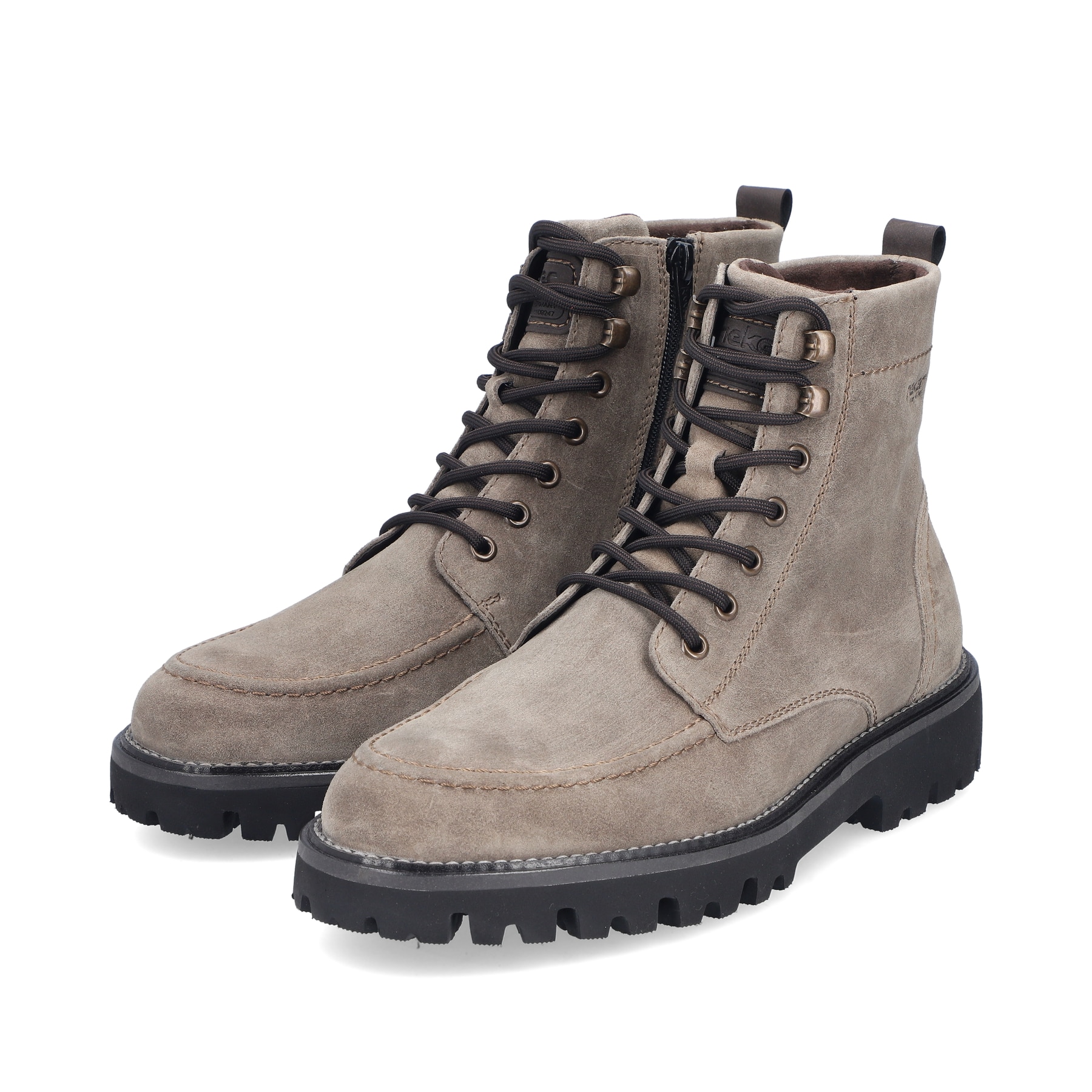 Hellbeige Rieker Herren Schnürstiefel 30414-64 aus Rauleder mit Bergsteiger-Ösen. Schuhpaar seitlich schräg.