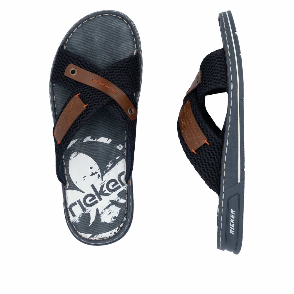 Blaue Rieker Herren Pantoletten 21239-14 mit Komfortweite G sowie leichter Sohle. Schuh von oben, liegend.