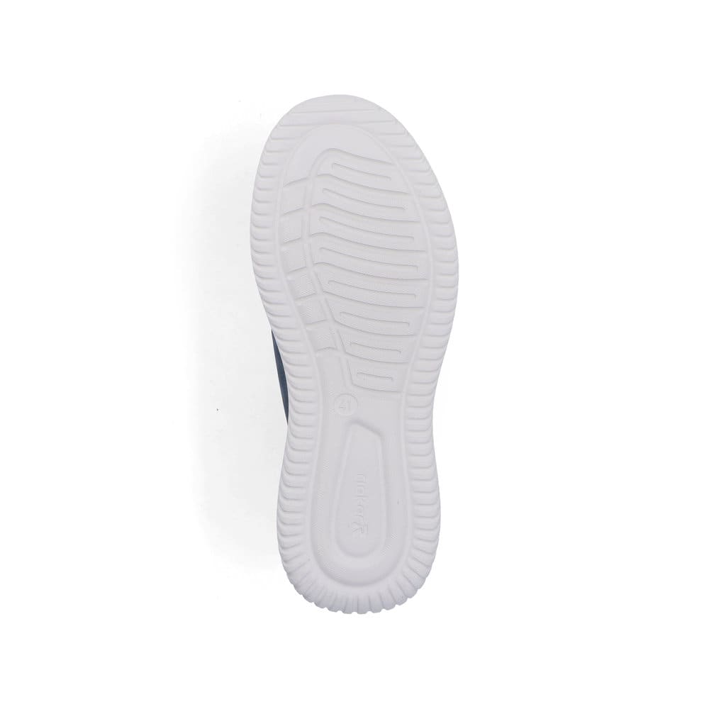 Blaue Rieker Herren Slipper B9643-14 mit einem Gummizug sowie der Komfortweite G. Schuh Laufsohle.