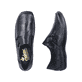 Schwarze Rieker Damen Slipper L1751-00 mit einem Gummizug. Schuh von oben, liegend.
