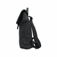 Rieker Damen Rucksack H1386-00 in Glanzschwarz aus Kunstleder mit Reißverschluss. Rucksack getragen.