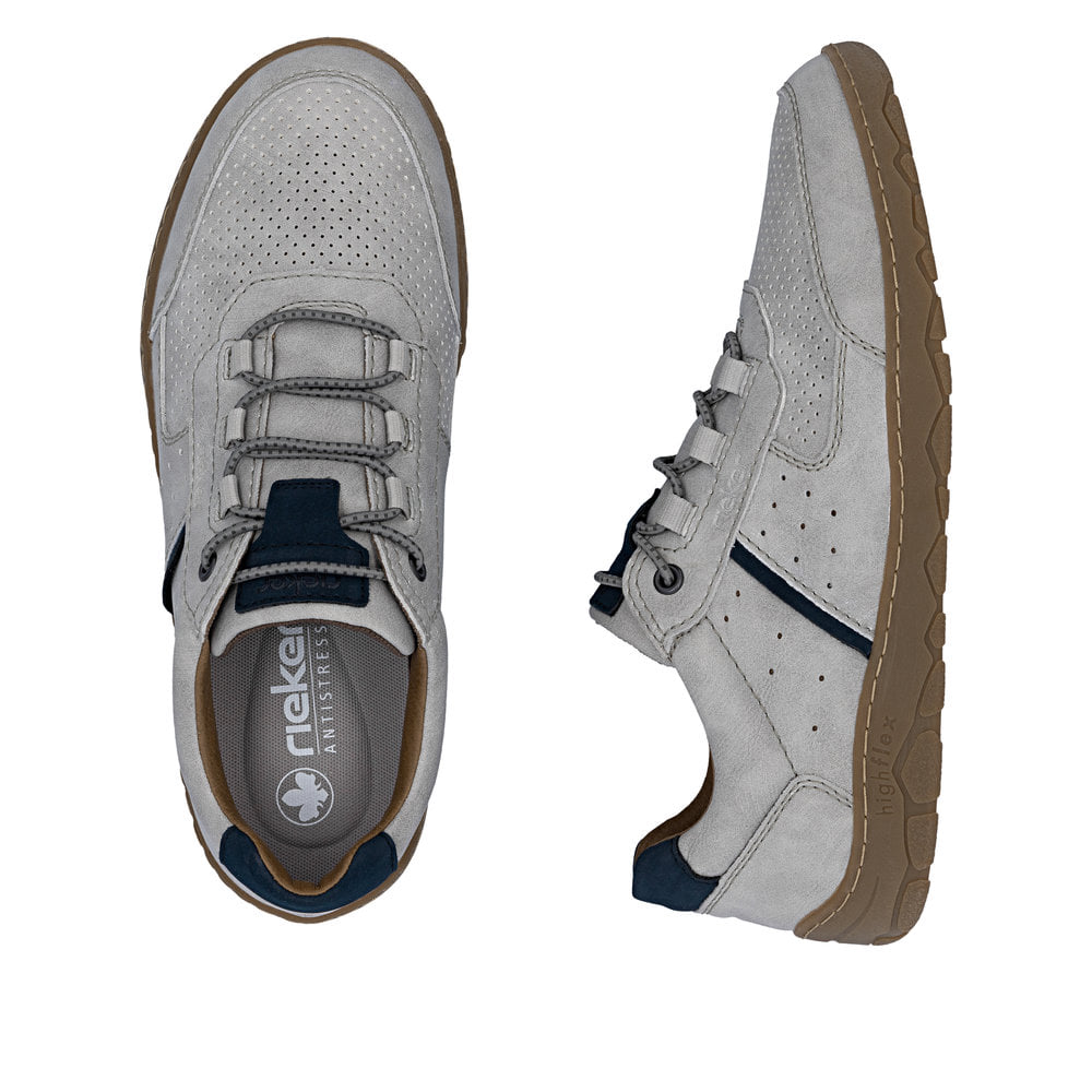 Mocassins Rieker gris pour homme 08351-40 avec bande élastique. Chaussure vue de dessus, couchée.