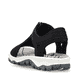 Tiefschwarze Rieker Damen Trekkingsandalen 68864-00 mit einem Reißverschluss. Schuh von hinten.