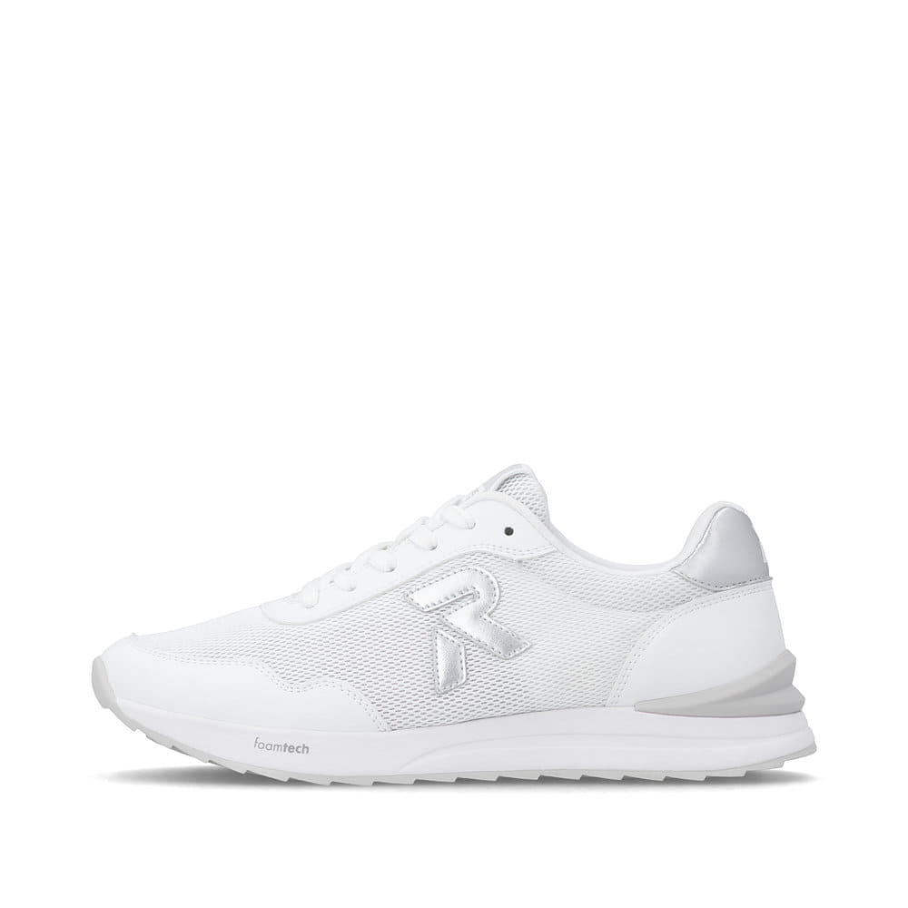 Weiße Rieker Damen Sneaker Low W2404-82 mit Schnürung sowie ultraleichter Sohle. Schuh Außenseite.