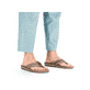 Graue Rieker Herren Zehentrenner 21095-42 mit der Komfortweite G. Schuh am Fuß.