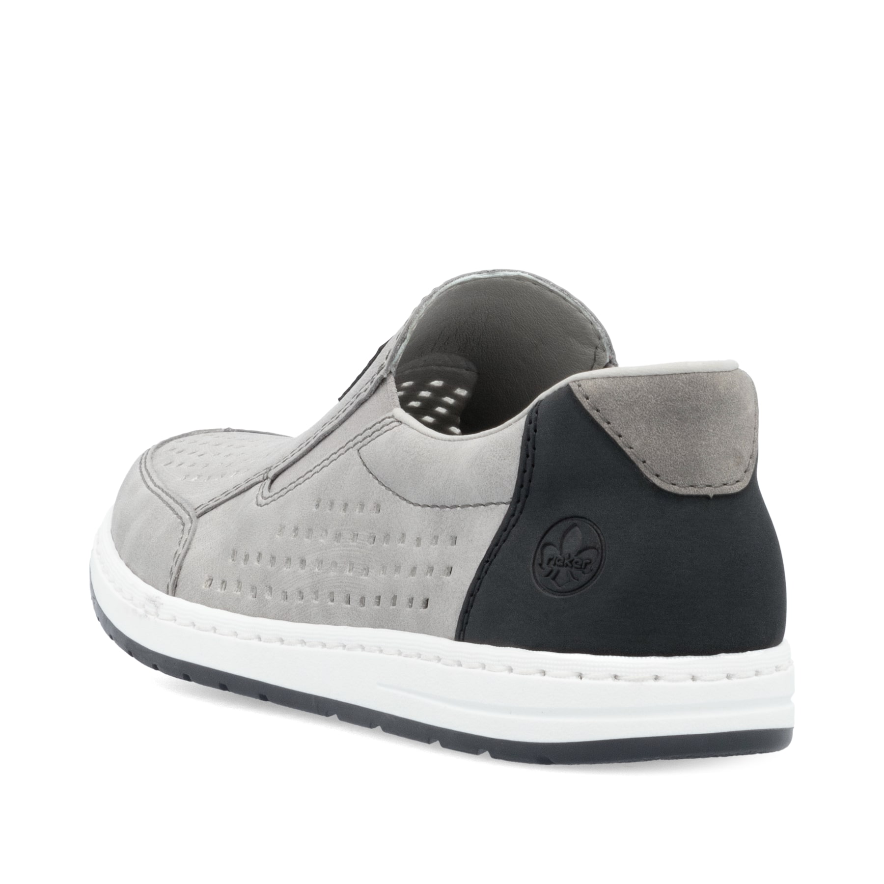 Graue Rieker Herren Slipper 18267-40 mit einem Gummizug sowie Komfortweite G 1/2. Schuh von hinten.