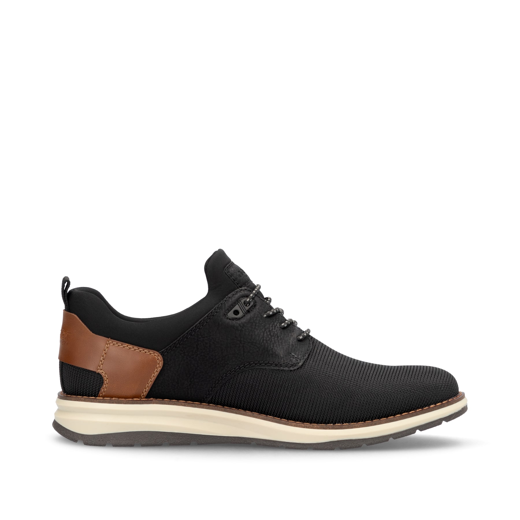 Mocassins Rieker noirs pour homme 14750-00 avec bande élastique. Chaussure vue de l'arrière.