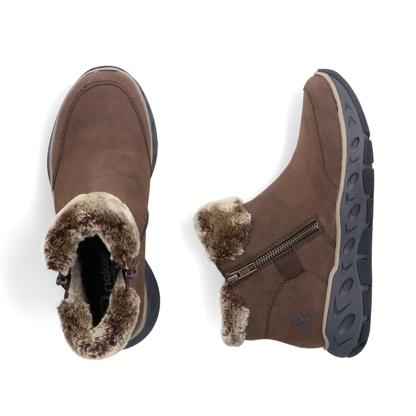 Braune Rieker Damen Kurzstiefel M6560-25 mit Fellkragen sowie Reißverschluss. Schuh von oben, liegend.