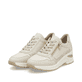 Beige Rieker Damen Sneaker Low N9301-60 mit Reißverschluss sowie Komfortweite G. Schuhpaar seitlich schräg.