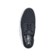 Blaue Rieker Herren Slipper B2953-14 mit einem Gummizug sowie Komfortweite G 1/2. Schuh von oben.