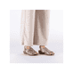 Sandales à lanières Rieker beiges femme 608D1-60 avec finition métallisée. Chaussure au pied.