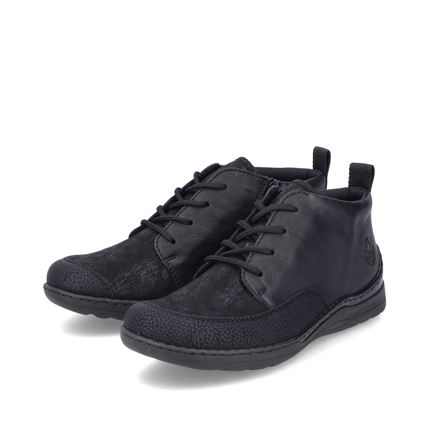 Champagnerfarbene Rieker Damen Slipper 487C0-60 mit einem Klettverschluss. Schuh Außenseite gespiegelt.