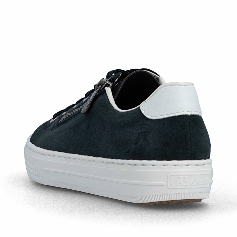 Baskets basses Rieker bleues pour femme L59L1-15 en cuir velours. Chaussure vue de l'arrière.
