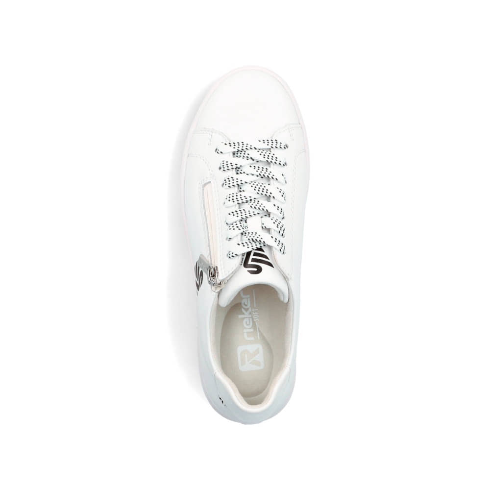 Weißer Rieker Damen Sneaker Low M7712-80 Schwenninger Wild Wings Special Edition mit Eishockey-Schnürsenkeln und Logo. Schuh von oben.