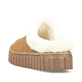 Braune Rieker Damen Clogs Y8850-24 mit flexibler und ultra leichter Sohle. Schuh von hinten.