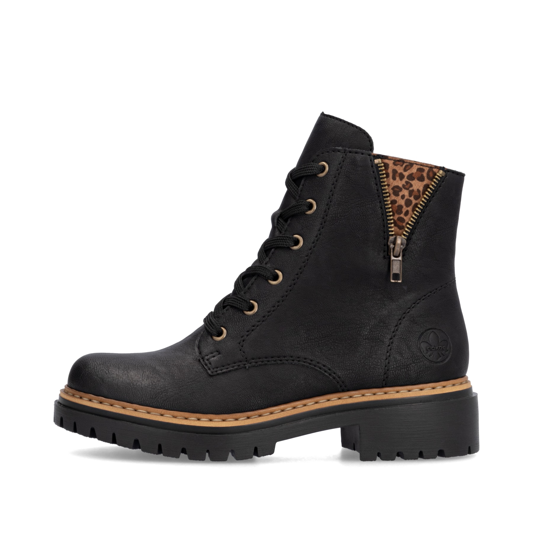 Biker Boots Rieker noires pour femme 72617-00 avec imprimé léopard. Côté extérieur de la chaussure.