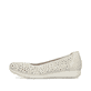 Beige Rieker Ballerinas L9365-60 in Löcheroptik sowie extra weicher Decksohle. Schuh Außenseite.