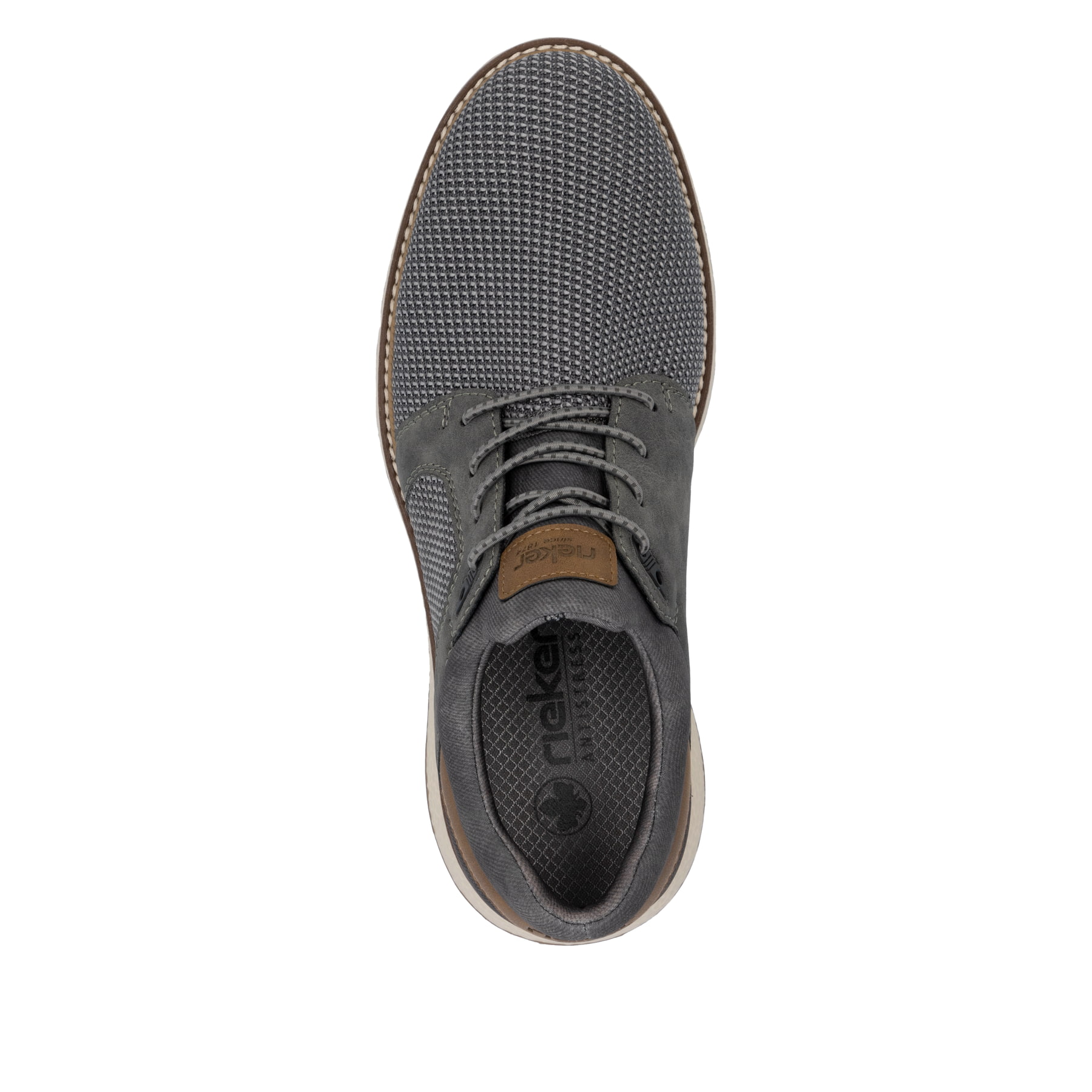 Graue Rieker Herren Slipper 04452-42 mit einem Gummizug sowie Komfortweite G 1/2. Schuh von oben.