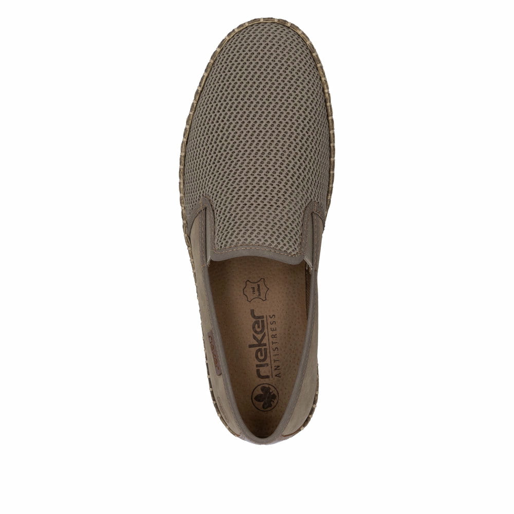 Beige Rieker Herren Slipper B5265-65 mit einem Gummizug sowie Komfortweite G 1/2. Schuh von oben.