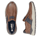 Braune Rieker Herren Slipper 06055-24 aus Glattleder mit einem Gummizug. Schuh von oben, liegend.