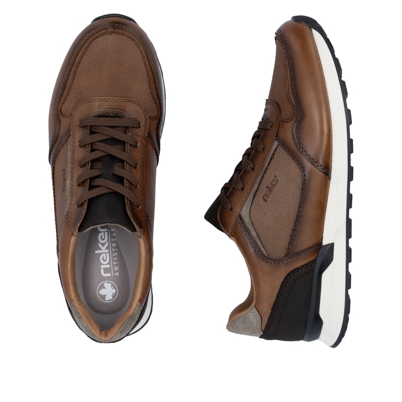 Braune Rieker Herren Sneaker Low U0311-24 mit Schnürung sowie Komfortweite G 1/2. Schuh von oben, liegend.