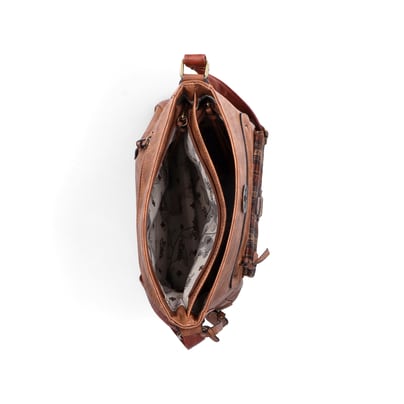 Rieker Damen Handtasche H1340-22 in Nougatbraun aus Kunstleder mit Reißverschluss. Handtasche Vorderseite.
