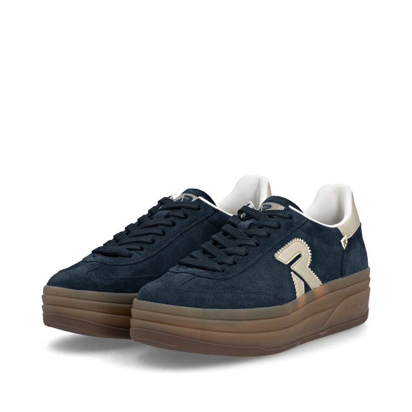 Baskets basses Rieker bleues pour femme W3700-14 avec lacets. Chaussures inclinées sur le côté.