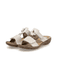 Beige Rieker Damen Pantoletten 60885-62 in Löcheroptik mit einem Klettverschluss. Schuhpaar seitlich schräg.