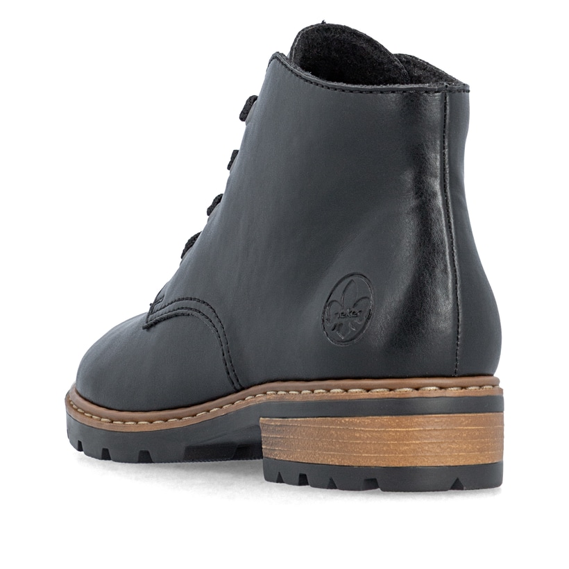Bottes à lacets Rieker noires pour femmes Z9310-00 avec lacets. Chaussure vue de l'arrière.