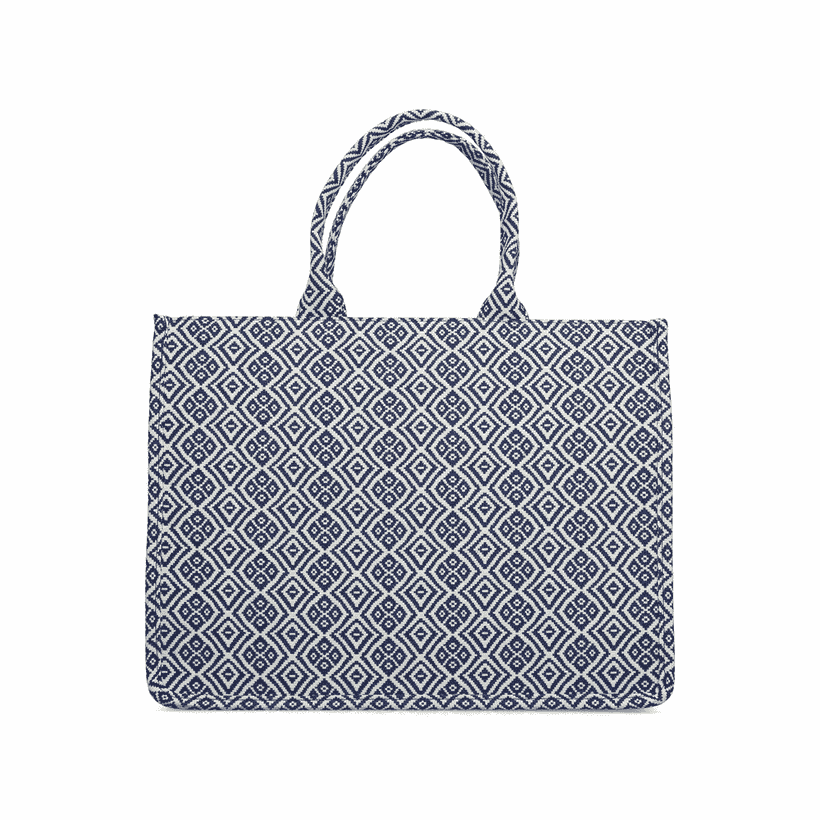 Rieker Damen Rucksack H1607-60 in Hellbeige aus Textil mit Reißverschluss. Rucksack getragen Knie.