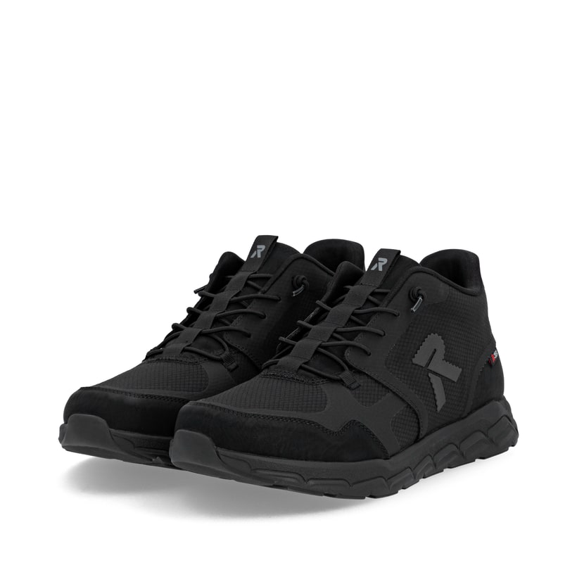 Schwarze Rieker Herren Sneaker High 09170-00 mit wasserabweisender TEX-Membran. Schuhpaar seitlich schräg.