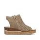 Beige Rieker Keilsandaletten 63791-60 mit dekorativer Blume sowie Reißverschluss. Schuh Innenseite.