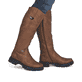 Zimtfarbene Rieker Damen Hochschaftstiefel Y7190-24 mit einem Reißverschluss. Schuh am Fuß.